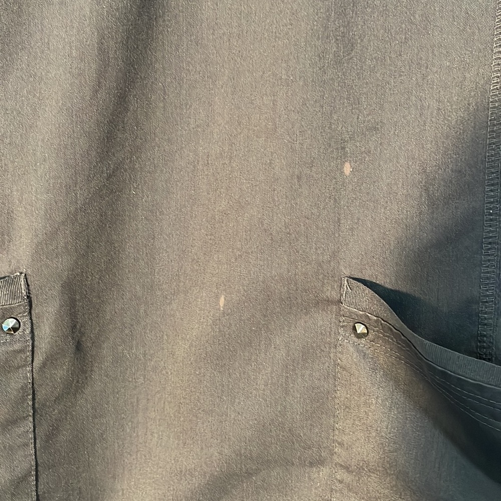 Large Scrub Top - Picture 2 of 3